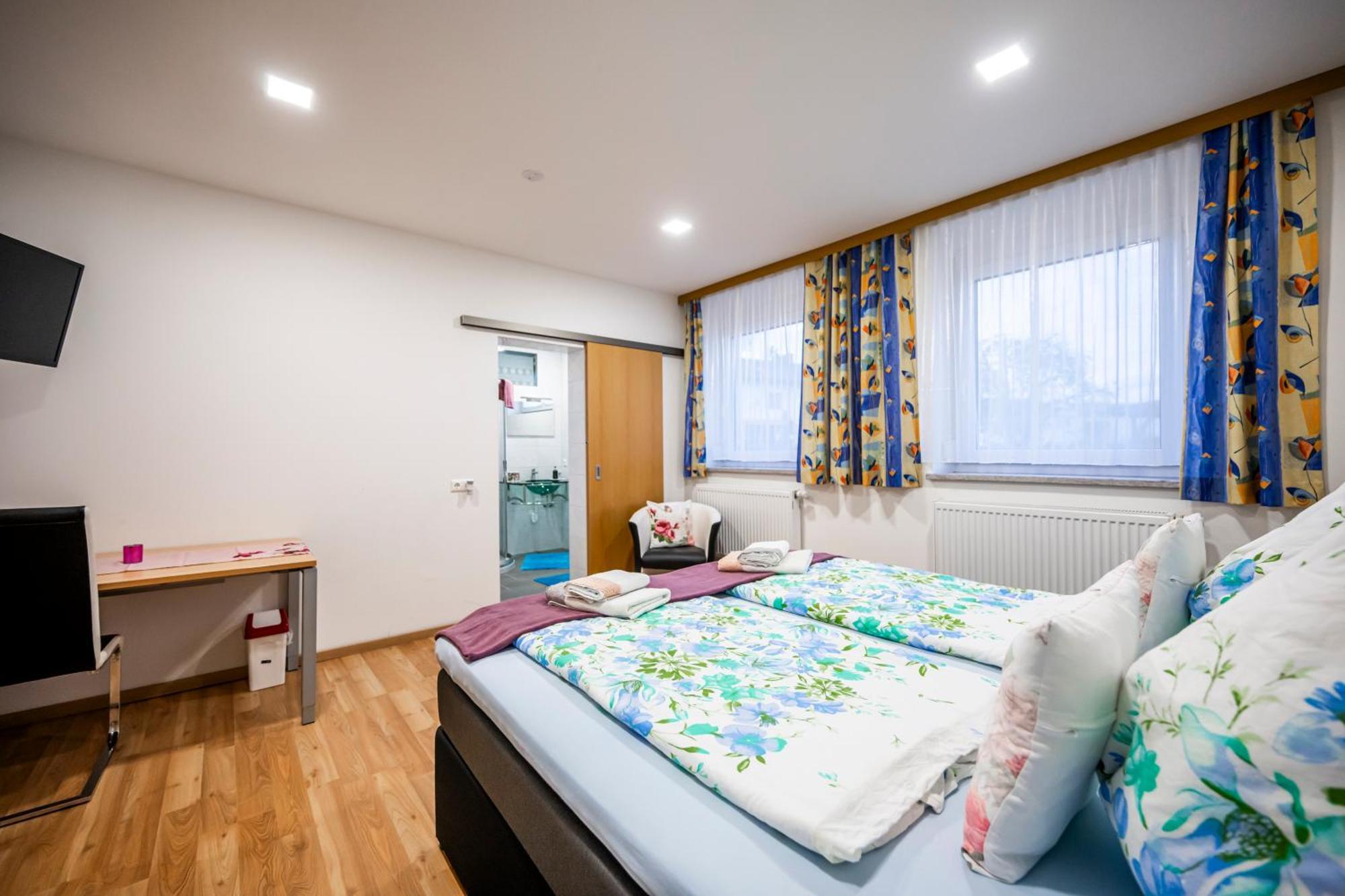 Die Schlafstube - Bed & Breakfast Zeltweg Exterior photo