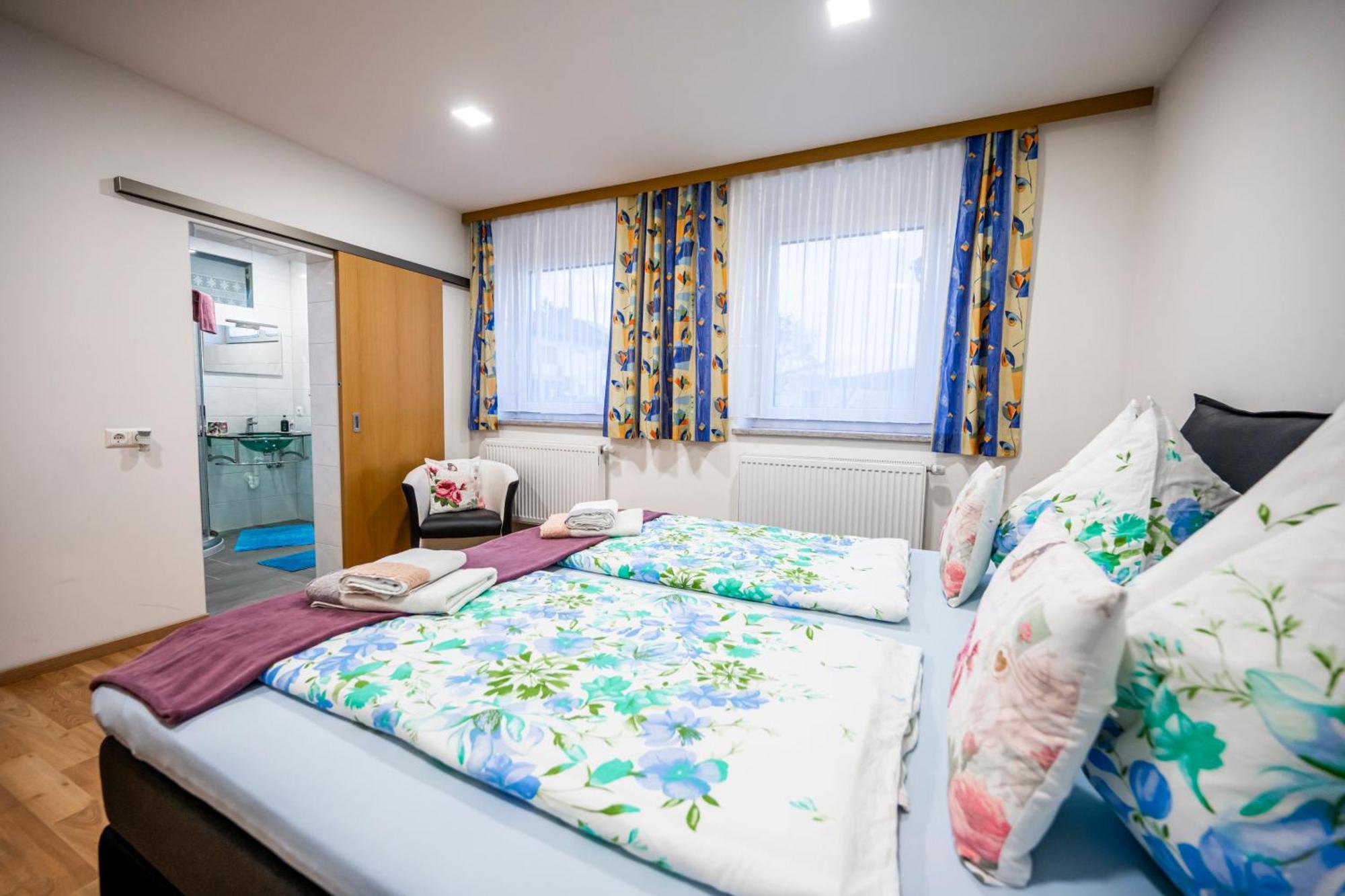 Die Schlafstube - Bed & Breakfast Zeltweg Exterior photo